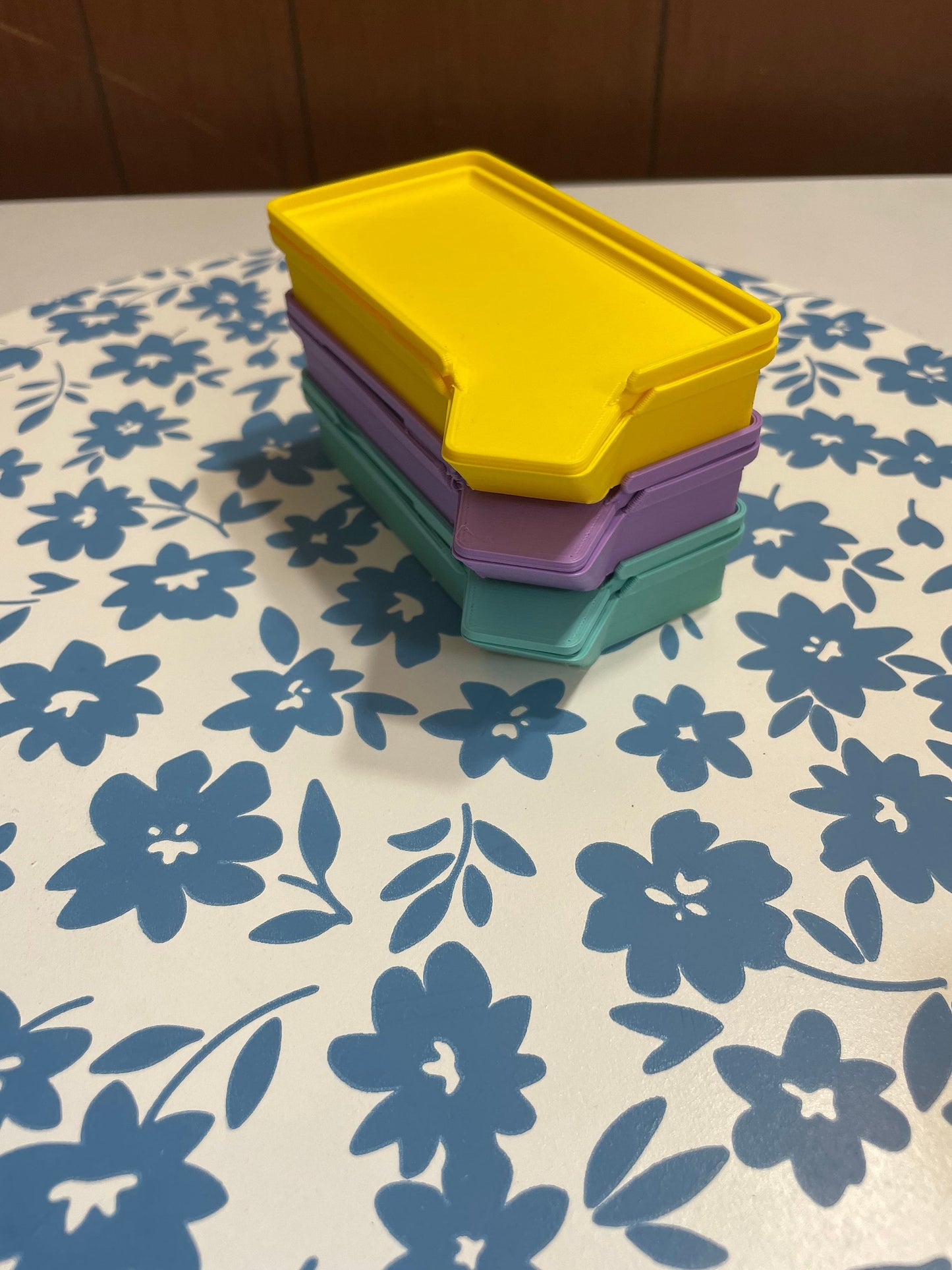 Craft Tray with LID!