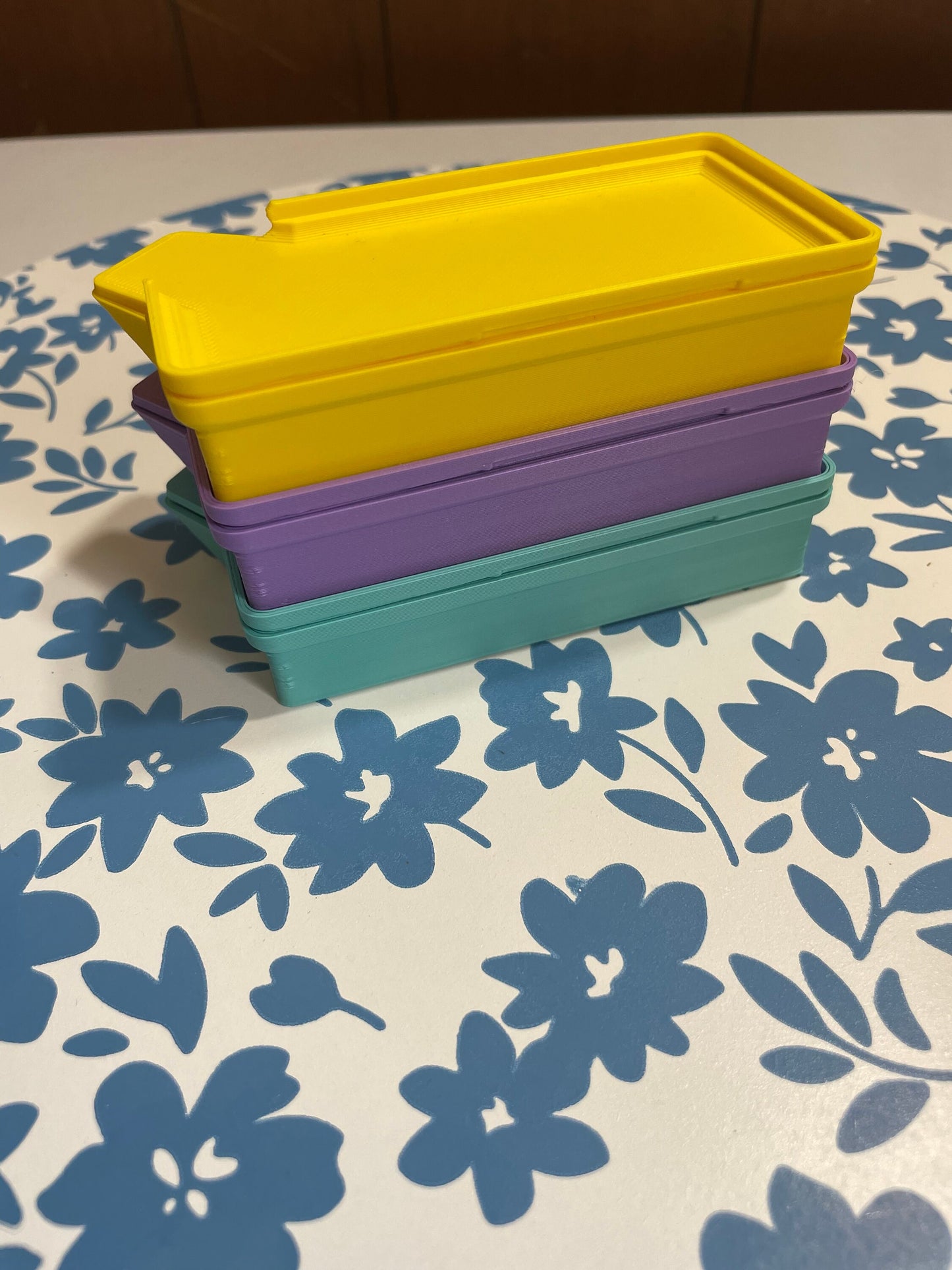 Craft Tray with LID!